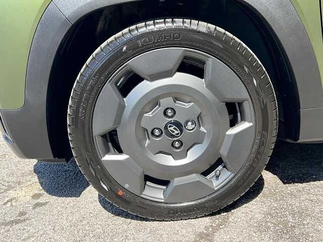 Hyundai INSTER Long Range 49kWh Cross Auto 5dr