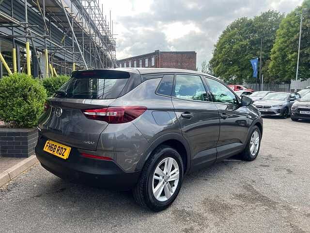 Vauxhall Grandland X 1.2 Turbo SE Auto Euro 6 (s/s) 5dr