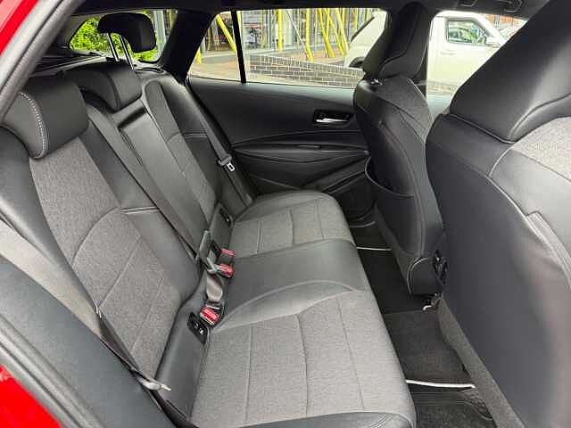 Toyota Corolla 2.0 VVT-h Design Touring Sports CVT Euro 6 (s/s) 5dr