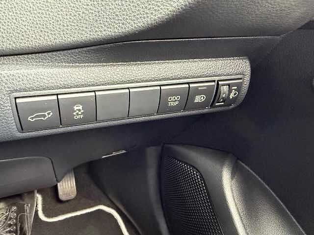 Toyota Corolla 2.0 VVT-h Design Touring Sports CVT Euro 6 (s/s) 5dr