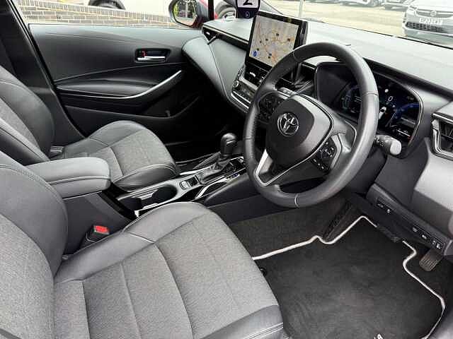 Toyota Corolla 2.0 VVT-h Design Touring Sports CVT Euro 6 (s/s) 5dr