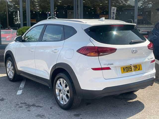 Hyundai TUCSON 1.6 GDi SE Nav Euro 6 (s/s) 5dr Polar White