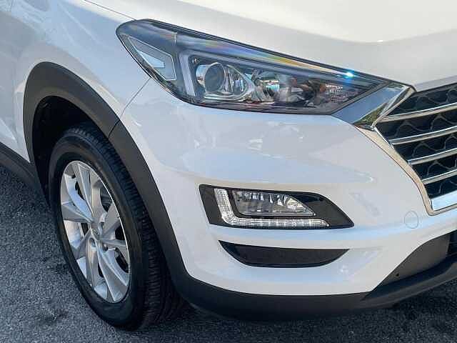 Hyundai TUCSON 1.6 GDi SE Nav Euro 6 (s/s) 5dr Polar White