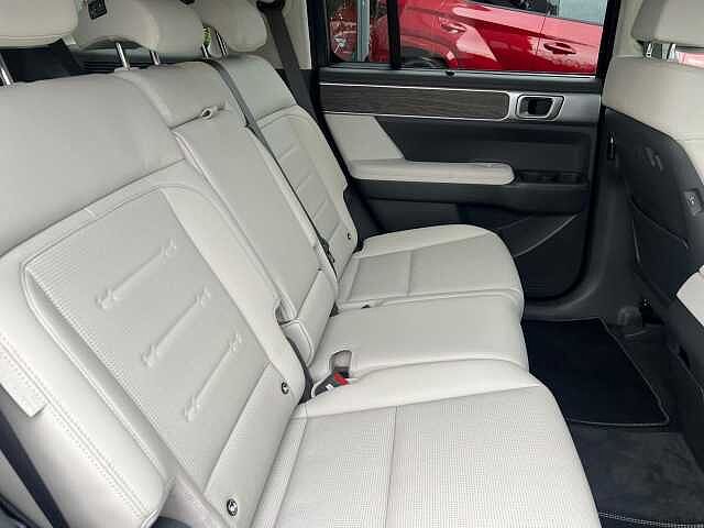 Hyundai SANTA FE 1.6 h T-GDi Premium Auto 4WD Euro 6 (s/s) 5dr (7Seat) Abyss Black