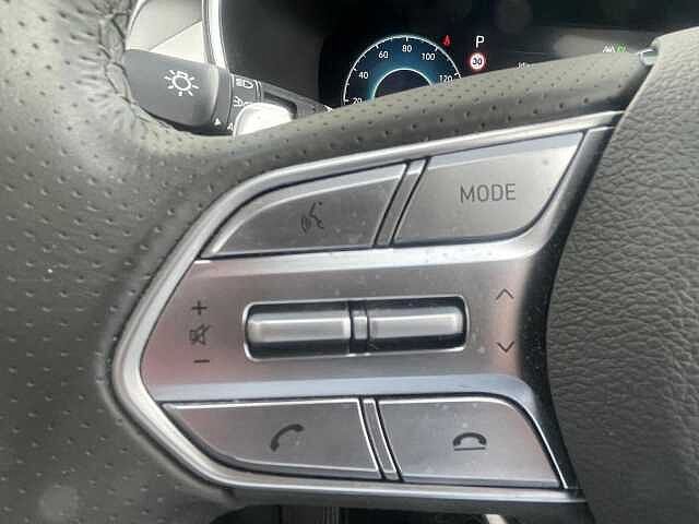 Hyundai SANTA FE 1.6 h T-GDi Ultimate Auto 4WD Euro 6 (s/s) 5dr Grey