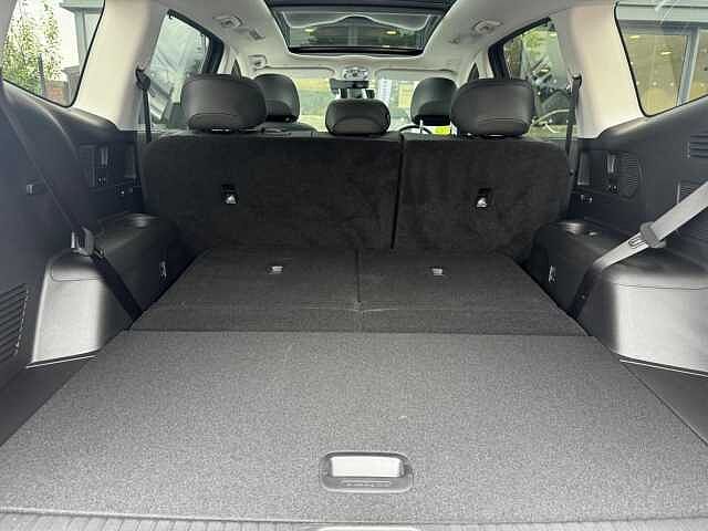 Hyundai IONIQ 9 110kWh Ultimate SUV 5dr Electric Auto AWD (19in Alloys) (307 ps)