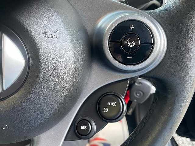 Smart fortwo 17.6kWh Premium Auto 2dr (22kW Charger)