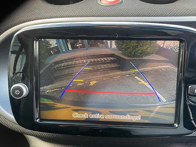 Smart fortwo 17.6kWh Premium Auto 2dr (22kW Charger)