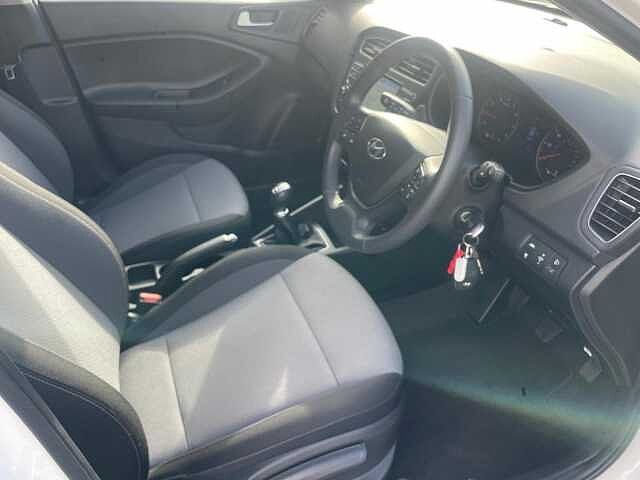 Hyundai i20 1.2 Play Euro 6 (s/s) 5dr
