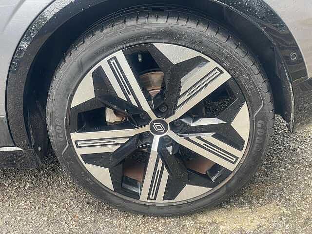 Renault Megane E-Tech 60kWh iconic Auto 5dr (optimum charge)