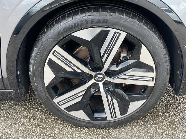Renault Megane E-Tech 60kWh iconic Auto 5dr (optimum charge)