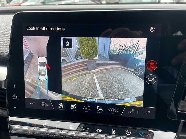 Renault Megane E-Tech 60kWh iconic Auto 5dr (optimum charge)
