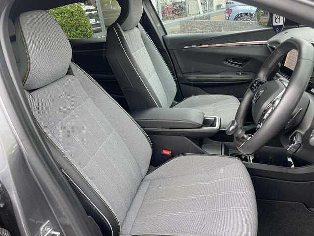 Renault Megane E-Tech 60kWh iconic Auto 5dr (optimum charge)