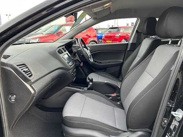 Hyundai I20 1.2 SE Launch Edition Euro 6 (s/s) 5dr Black