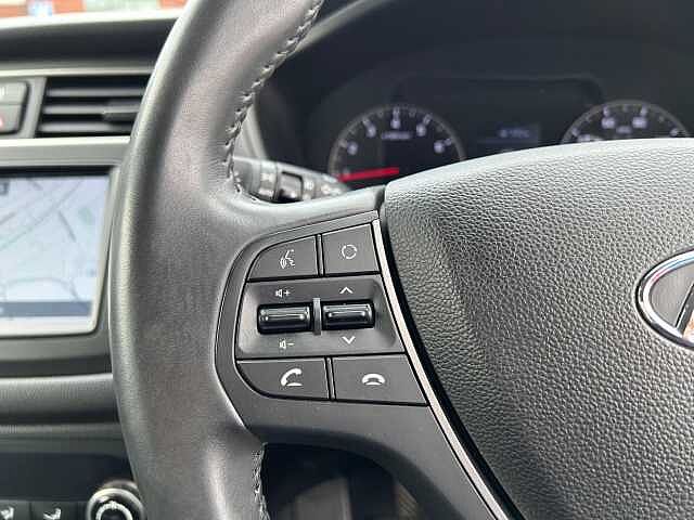 Hyundai I20 1.2 Premium Nav Euro 6 (s/s) 5dr White