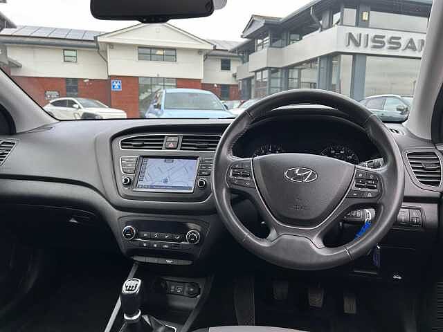 Hyundai I20 1.2 Premium Nav Euro 6 (s/s) 5dr White