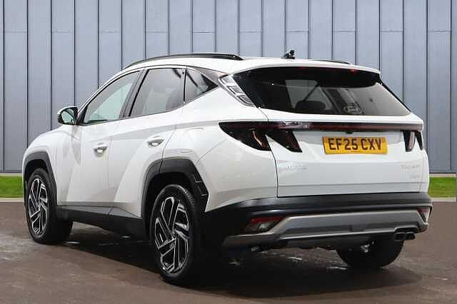 Hyundai TUCSON 1.6 T-GDi 13.8kWh Ultimate Auto Euro 6 (s/s) 5dr White