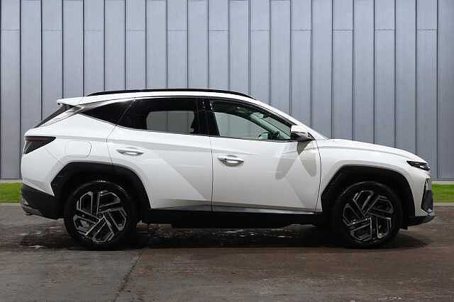 Hyundai TUCSON 1.6 T-GDi 13.8kWh Ultimate Auto Euro 6 (s/s) 5dr White