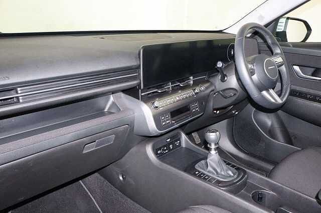 Hyundai KONA 1.6 T-GDi Advance Euro 6 (s/s) 5dr Silver