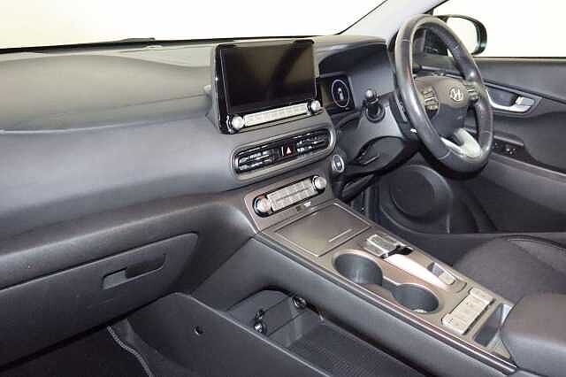 Hyundai KONA 64kWh Premium Auto 5dr (10.5kW Charger)