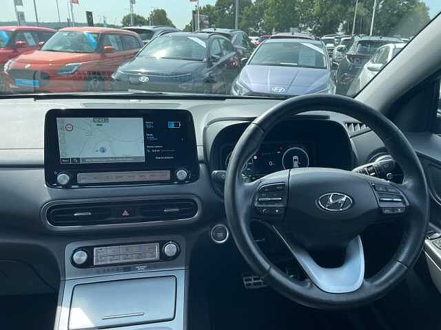 Hyundai KONA 64kWh Premium Auto 5dr (10.5kW Charger) Black