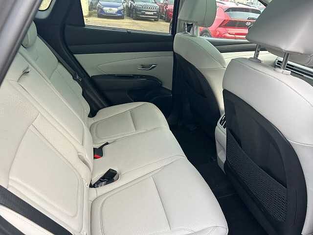 Hyundai TUCSON 1.6T Plug-in Hybrid Ultimate 5dr Auto Ectrnc Gry Prl
