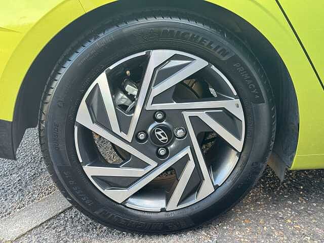 Hyundai i20 1.0T GDi Advance 5dr