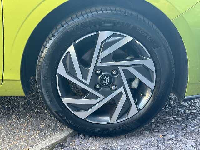 Hyundai i20 1.0T GDi Advance 5dr