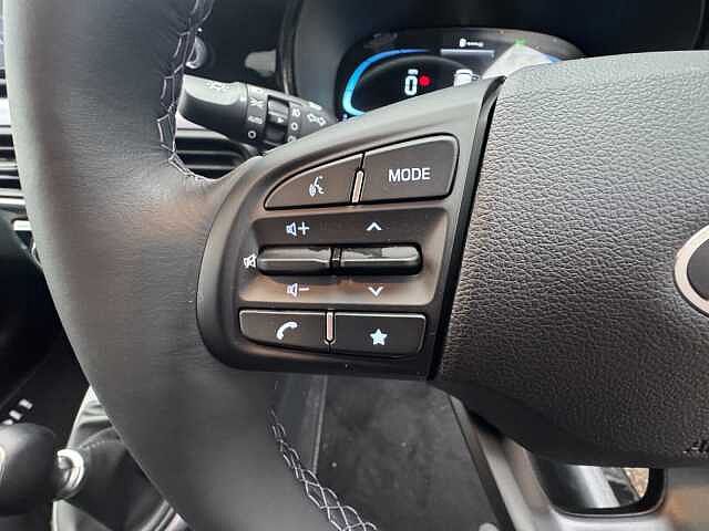 Hyundai i10 1.2 [79] Premium 5dr [Nav]
