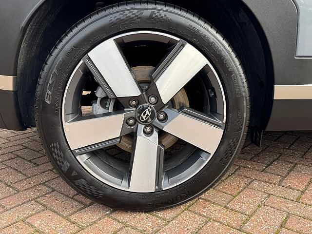 Hyundai Santa Fe 1.6 TGDi 239 Hybrid Ultimate 5dr Auto