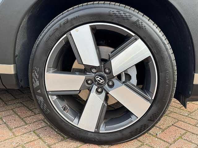 Hyundai Santa Fe 1.6 TGDi 239 Hybrid Ultimate 5dr Auto