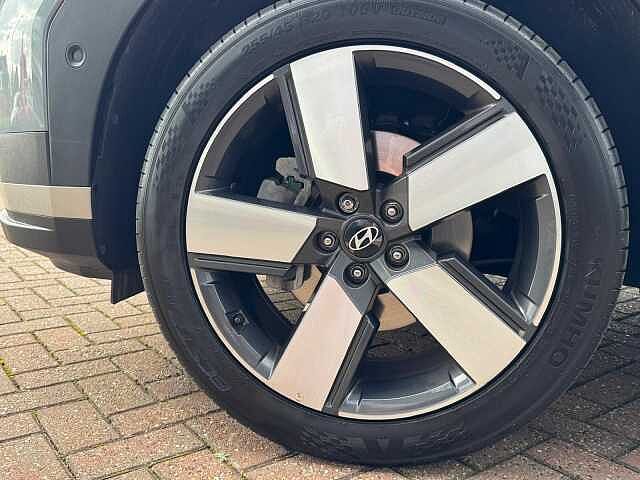 Hyundai Santa Fe 1.6 TGDi 239 Hybrid Ultimate 5dr Auto