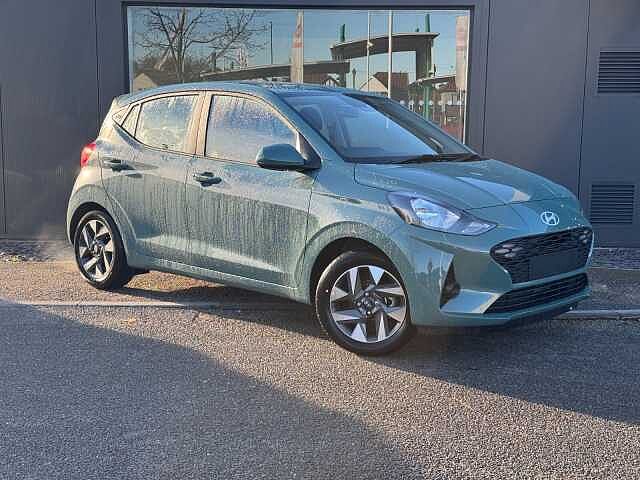 1.0 [63] Advance 5dr [Nav]