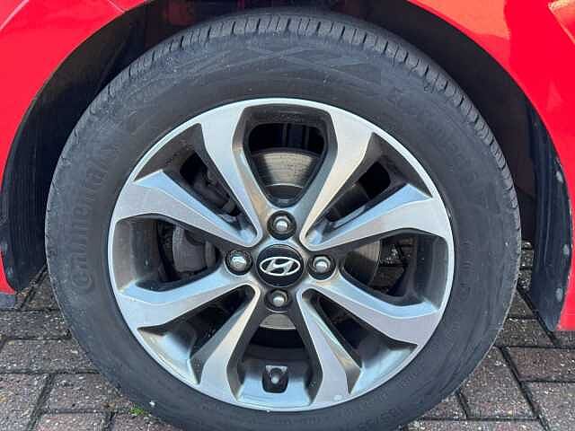 Hyundai i10 1.2 Premium SE 5dr Auto