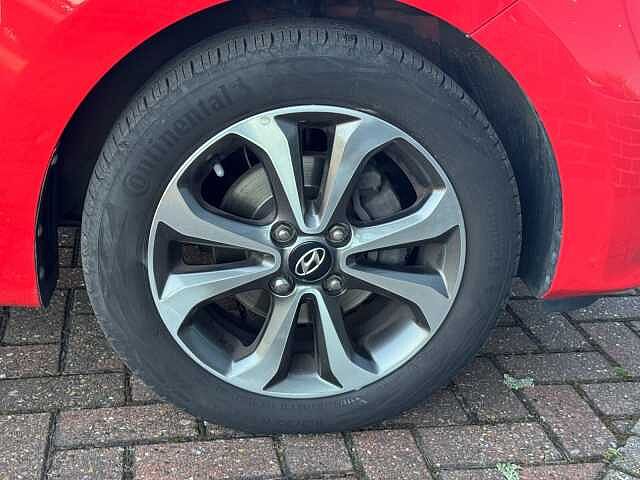 Hyundai i10 1.2 Premium SE 5dr Auto