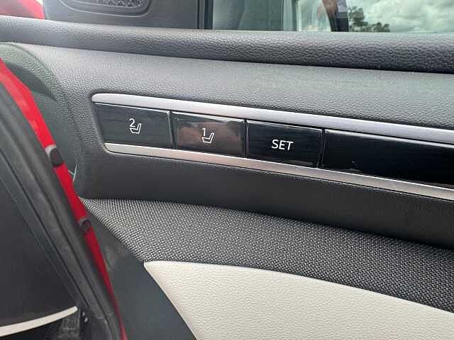 Hyundai TUCSON 1.6 TGDi Hybrid 230 Ultimate 5dr 2WD Auto Red