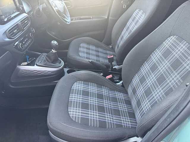 Hyundai i10 1.0 MPi Premium 5dr