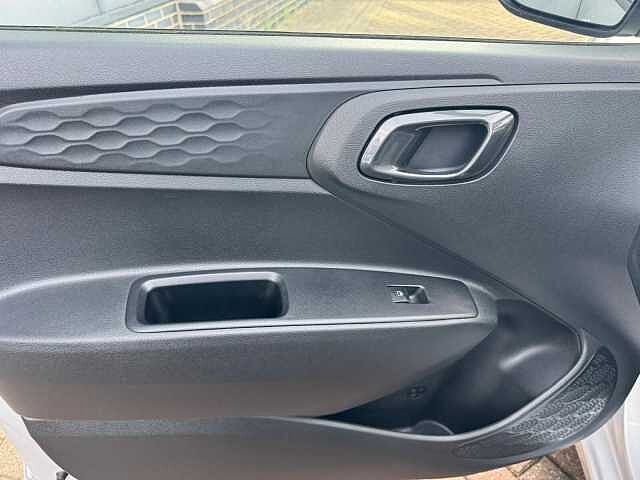 Hyundai I10 1.2 Premium 5dr Auto Silver