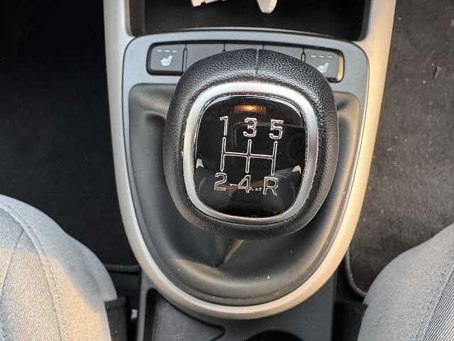Hyundai i10 1.0 MPi Premium 5dr