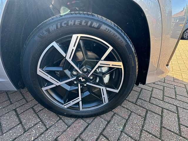 Hyundai TUCSON 1.6T 239 Hybrid N Line 5dr Auto Shmrg Slvr Mtlc