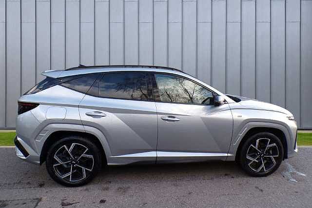 Hyundai TUCSON 1.6 T-GDi 13.8kWh N Line S Auto 4WD Euro 6 (s/s) 5dr Silver