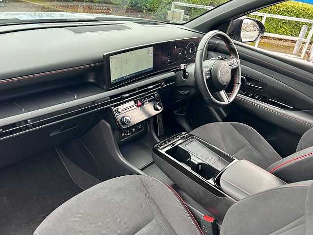 Hyundai TUCSON 1.6 T-GDi 13.8kWh N Line S Auto 4WD Euro 6 (s/s) 5dr Silver