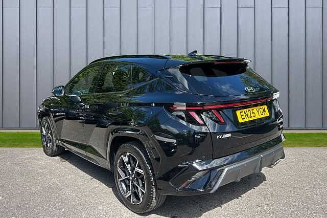 Hyundai TUCSON 1.6 T-GDi 13.8kWh N Line Auto Euro 6 (s/s) 5dr Black