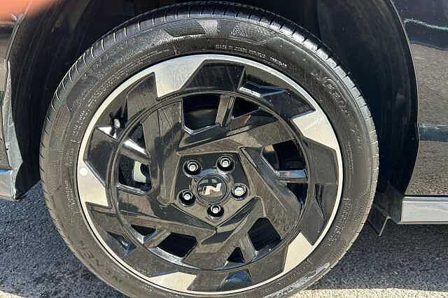 Hyundai KONA 65.4kWh N Line S Auto 5dr Black
