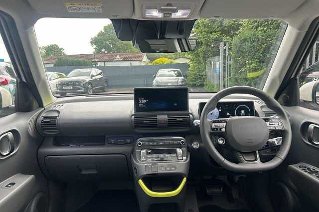 Hyundai INSTER Long Range 49kWh Cross Auto 5dr