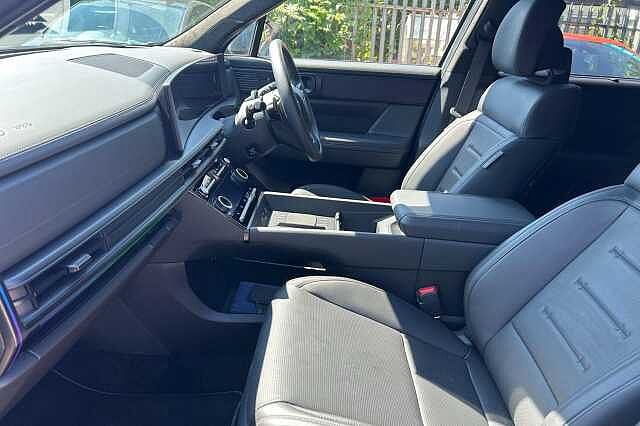 Hyundai SANTA FE 1.6T Calligraphy Auto 4WD Euro 6 (s/s) 5dr (7Seat) Blue