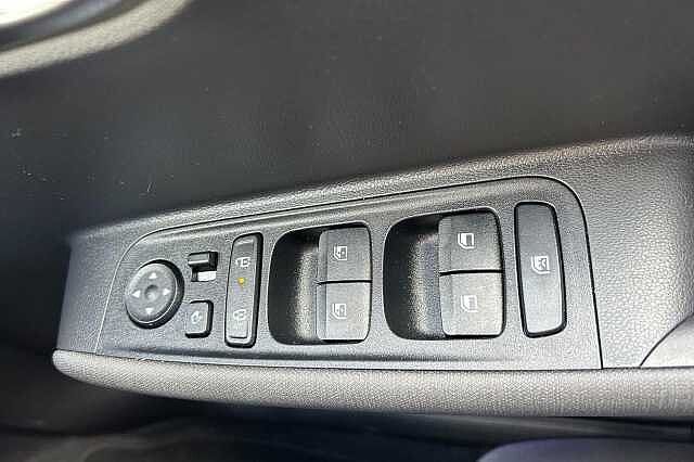 Hyundai INSTER Long Range 49kWh 02 Auto 5dr Beige