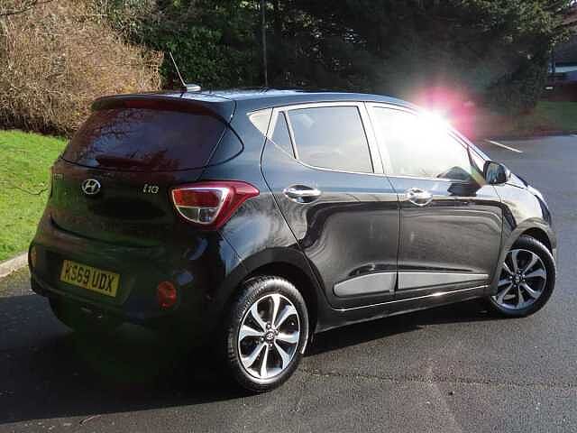 Hyundai I10 1.2 Premium SE 5dr Auto Black