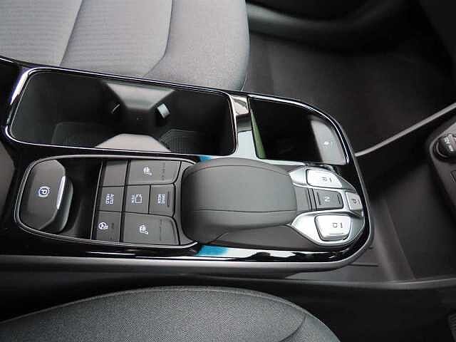 Hyundai Ioniq 100kW Premium 38kWh 5dr Auto