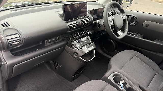 Hyundai INSTER 71kW 01 42kWh 5dr Auto Electric Hatchback Black